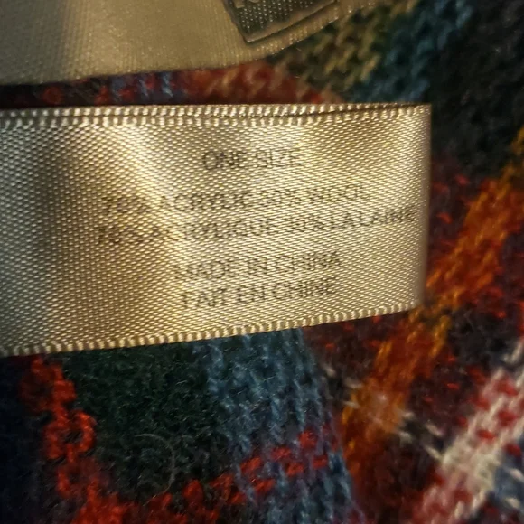 Look Wrap Scraf - Picture 4 of 6